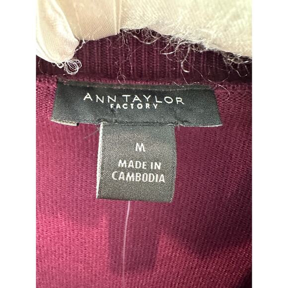 ANN TAYLOR FACTORY | Mock Neck Pullover Sweater Purple Berry NWT | Medium - Picture 5 of 7